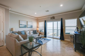 Lake Conroe Waterfront Home Patio and Shared Pool!